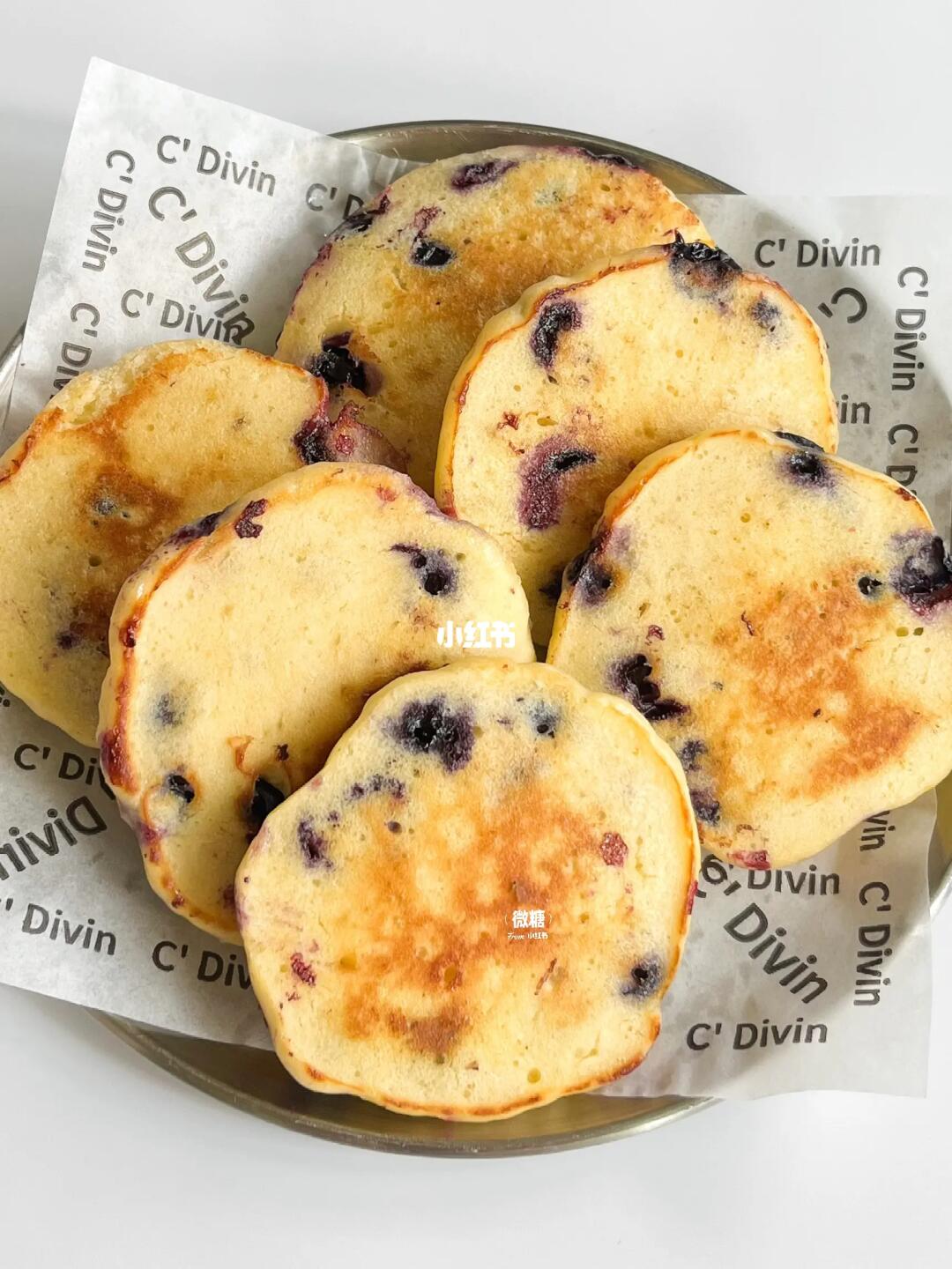 5分钟搞定孩子早餐‼️一口爆浆的奶香蓝莓饼