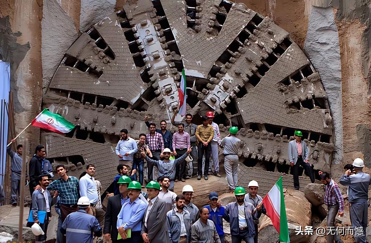 伊朗的地下掩体为什么这么多？看了这几张照片才明白，原来伊朗也有大型的盾构机，有了