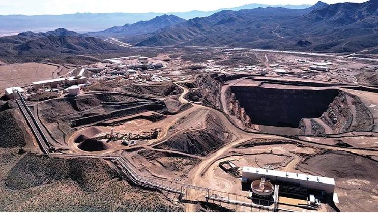 美国可以不让中国进国际空间站，不让荷兰卖光刻机给中国，可以不让伊朗卖石油给中国，