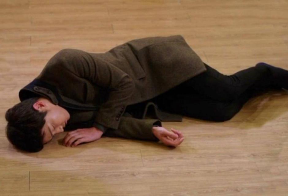 一月超26次，21岁男大学生猝死！室友无奈：劝过多次，他就是不听

