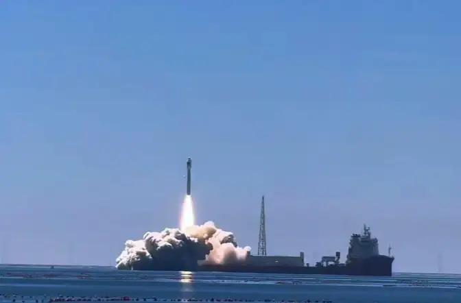 2026年8月5日10时38分，
我国太原卫星发射中心在山东
海阳附近海域，使用