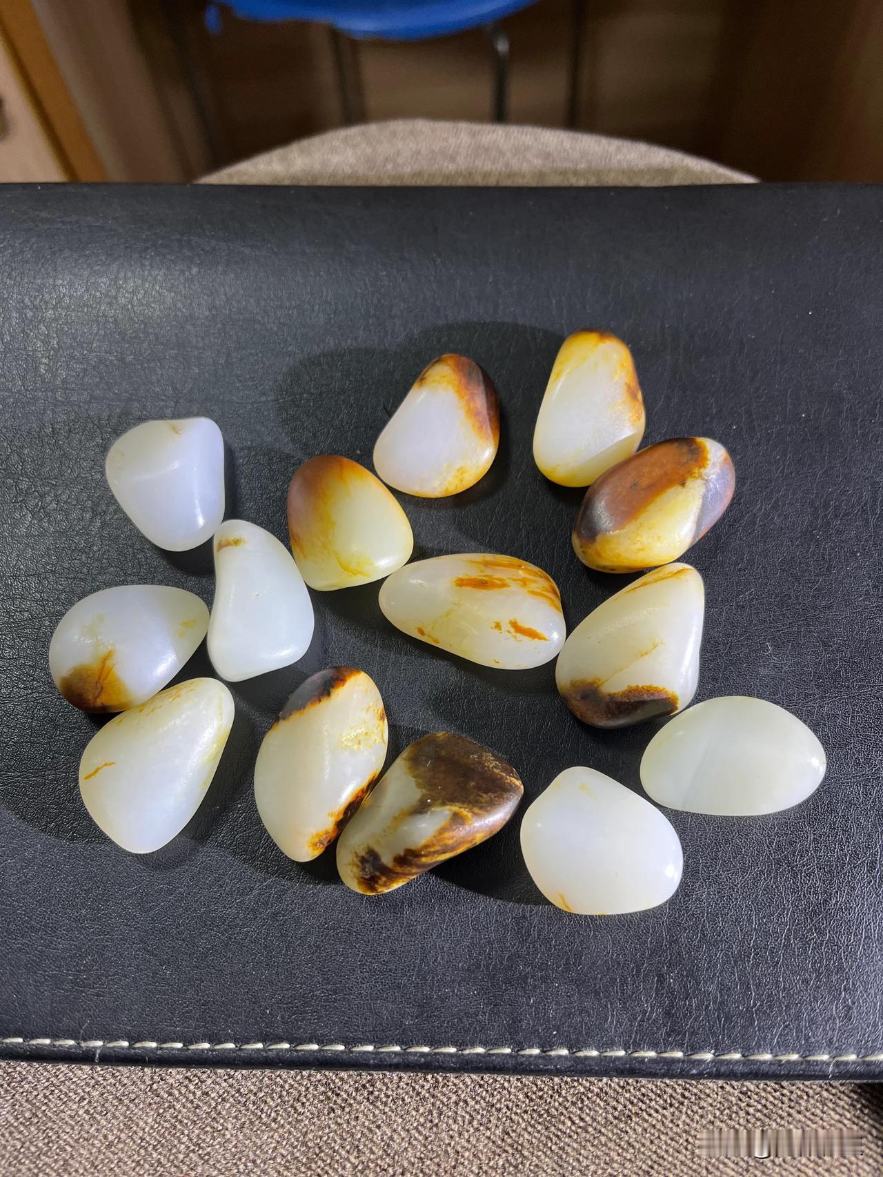 男士精品籽料天然原石手串。