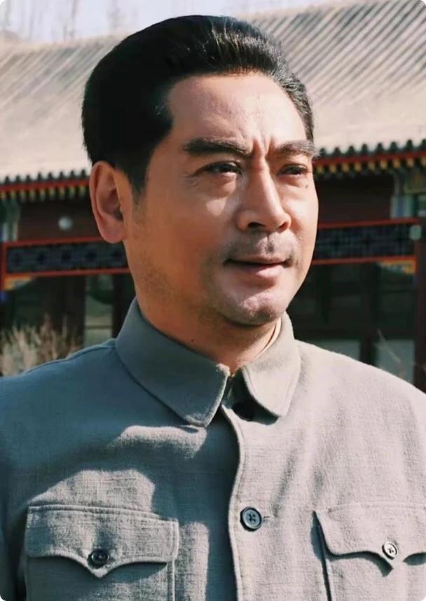 12岁离家，周总理一生未归淮安。不是不思念，他让飞机低空遥望故土，听闻《茉莉花》