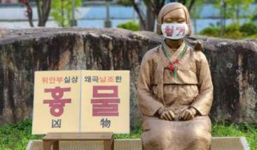 李在明发出严重警告，那些辱骂韩国慰安妇为“妓女”的人，都是人面兽心的败类。
 