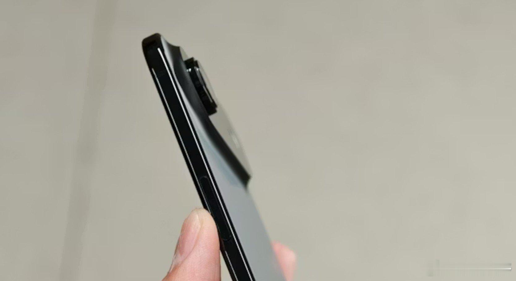 荣耀500被称“果里果气”，华为Mate 70 Air强调“不止于薄”，联想X7