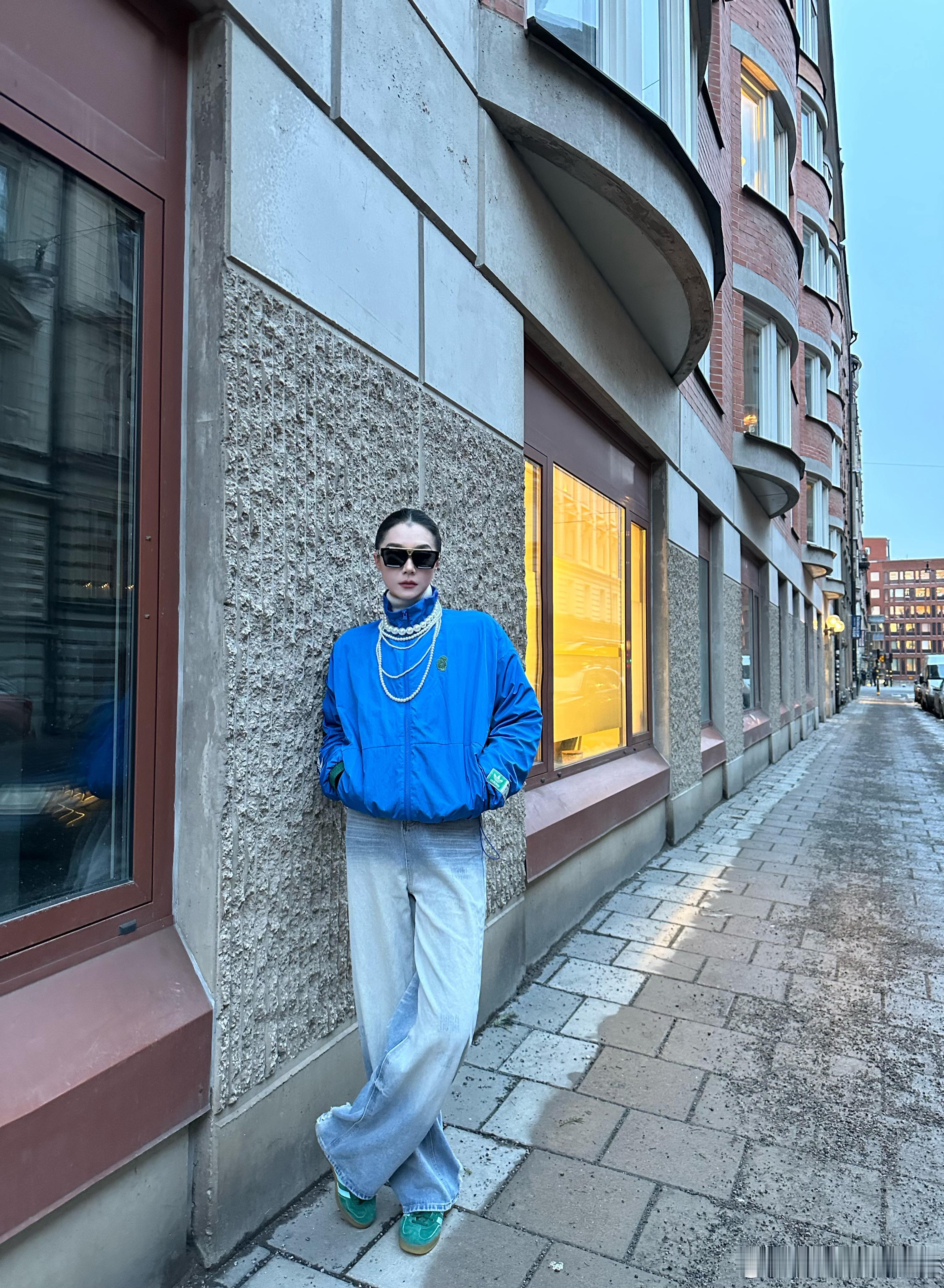 五年前第一次来斯德哥尔摩，不喜欢这个城市，感觉无聊沉闷，待两天都想走，这次来，我