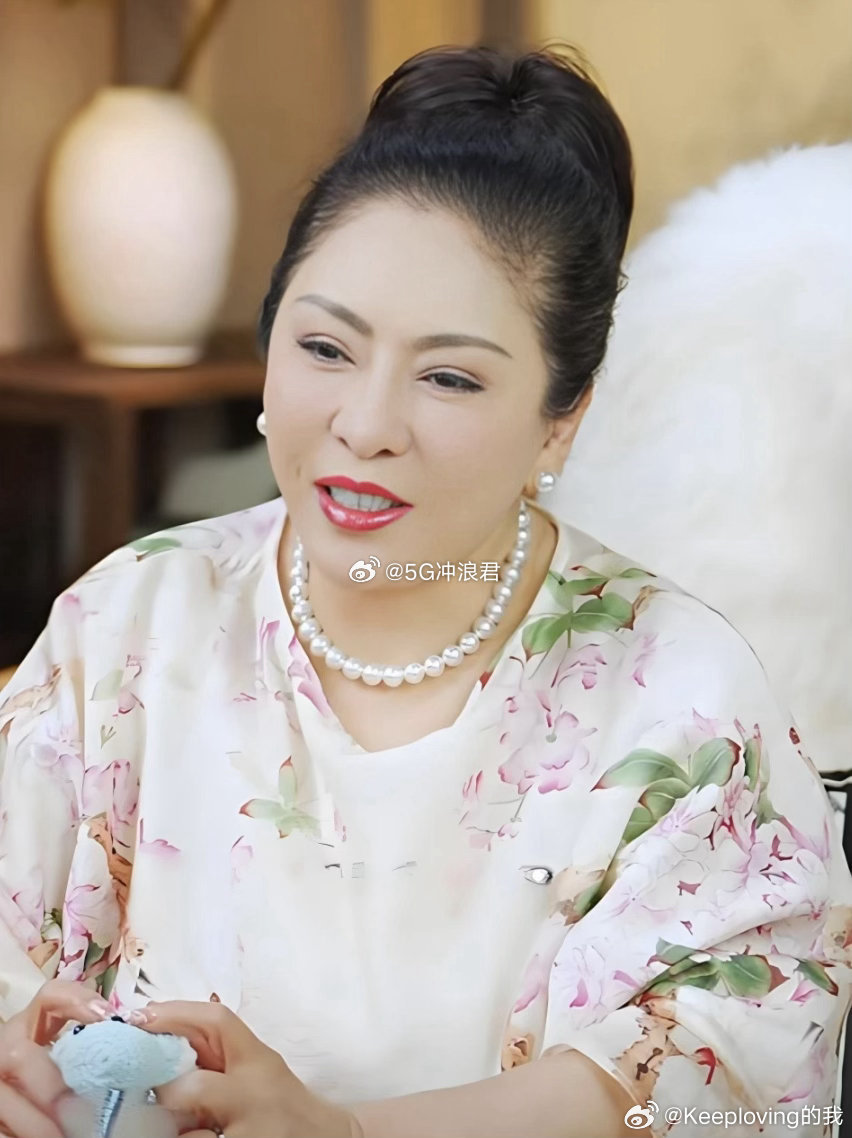 向太谈郭碧婷缺点向太吐槽郭碧婷心太软 向太说碧婷没缺点，唯一不足是心软，这哪是缺