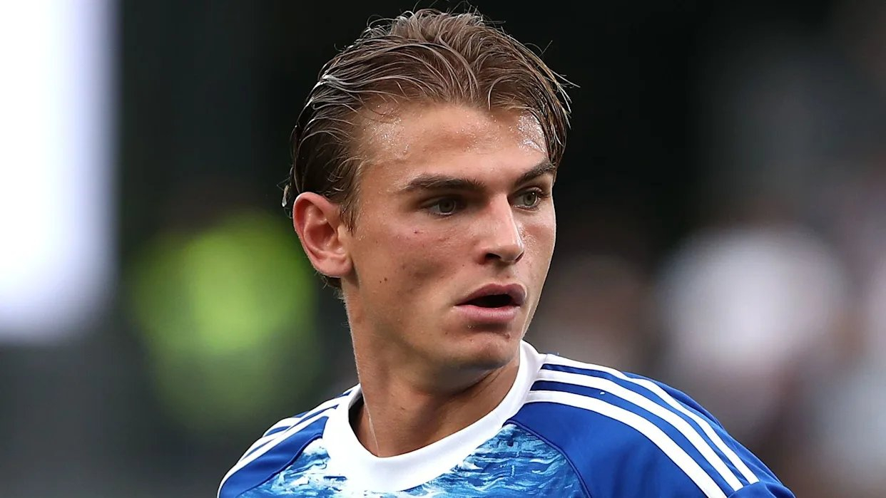 尼科·帕斯下赛季很可能重返皇家马德里。