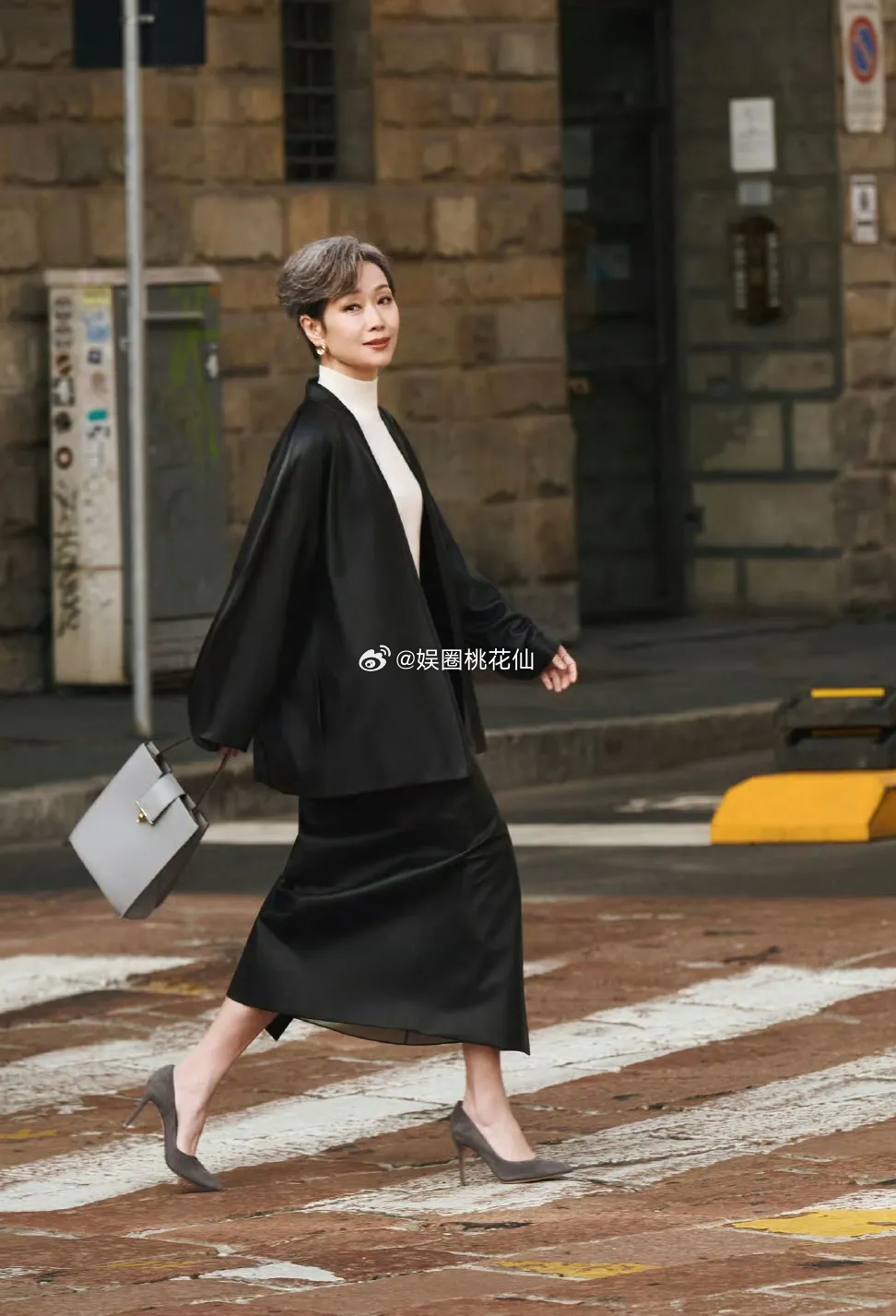 明星时尚穿搭与动态速递刘诗诗越来越美，这一次出镜美到认不出，可把我惊艳到了，刘诗
