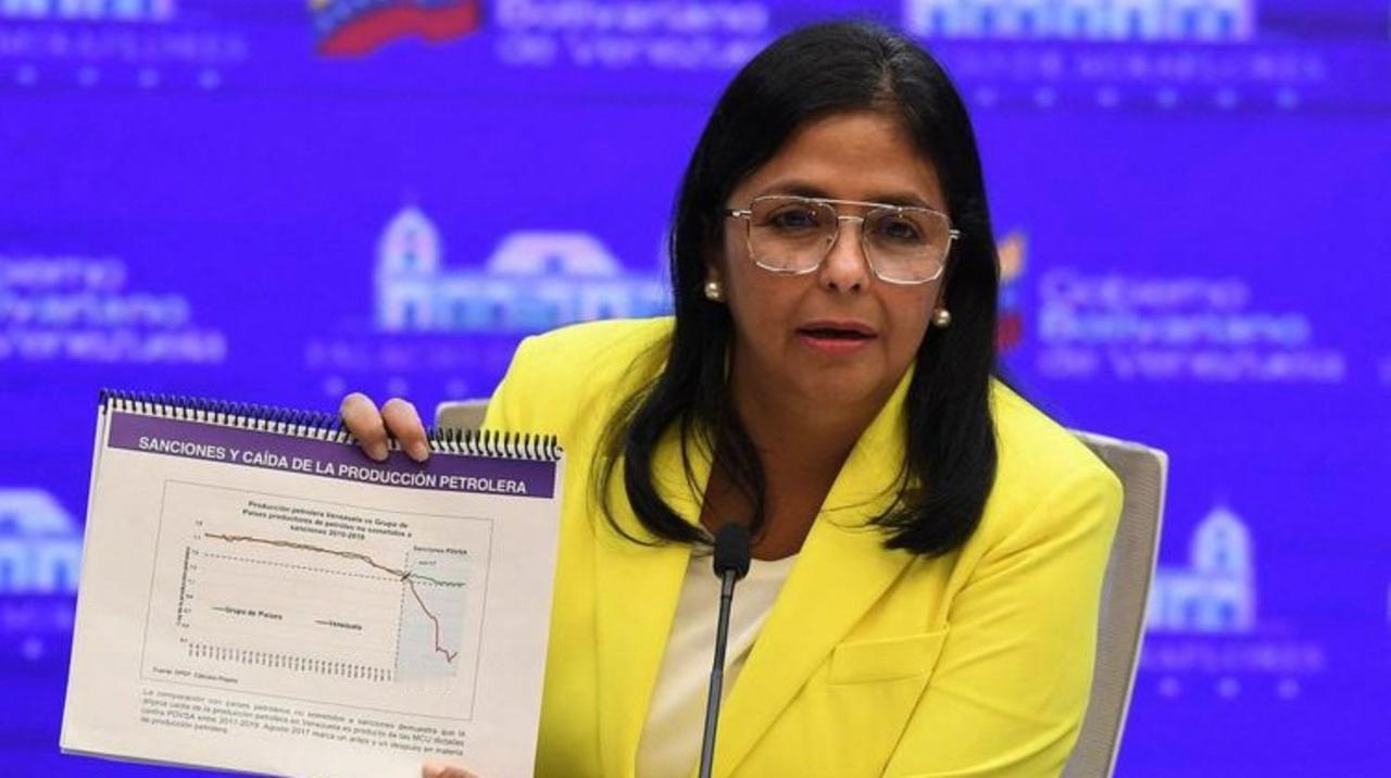 委内瑞拉授权总统德尔西·罗德里格斯将派遣特使前往华盛顿，与美国高级官员会面。
据