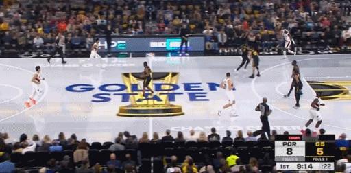 快下接球三分~！！ 