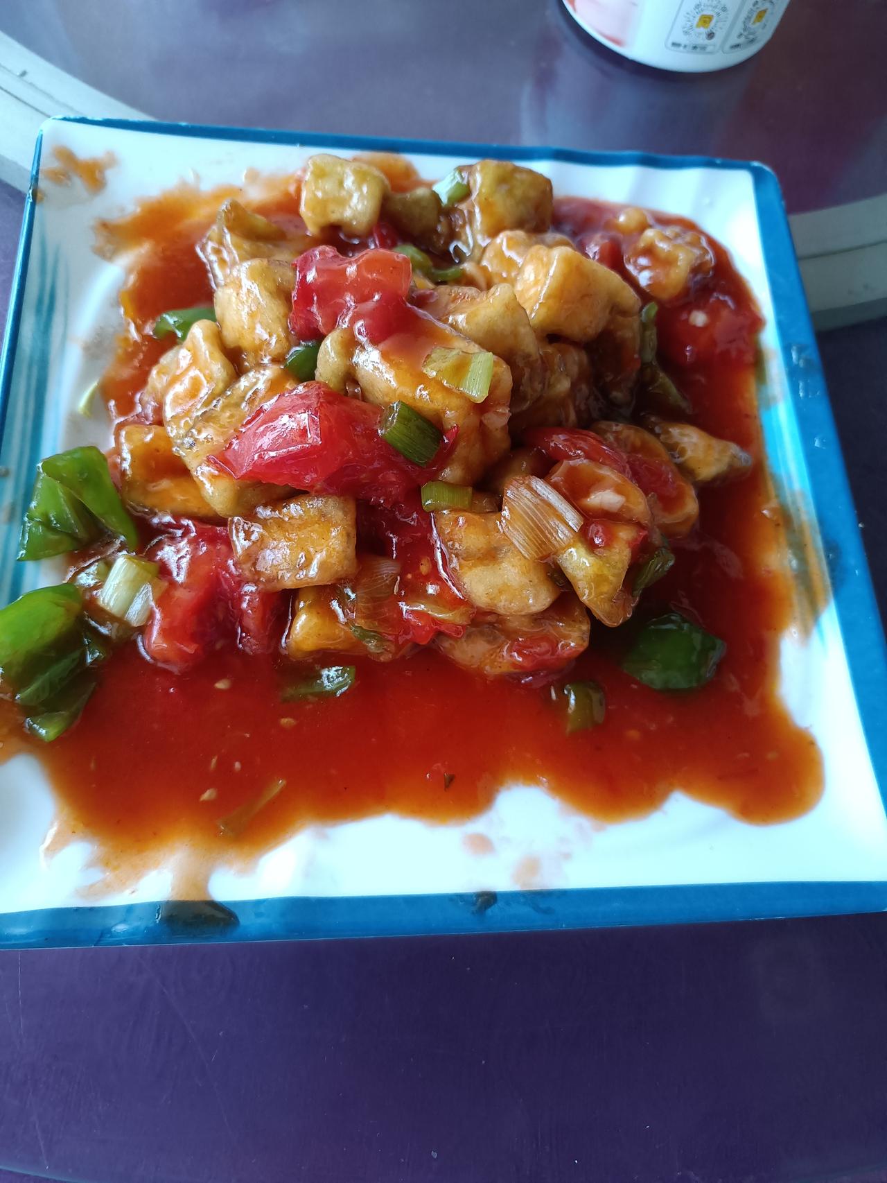 多吃素菜，好处多多，今天做的红烧茄子。美味营养不油腻，很下饭。
