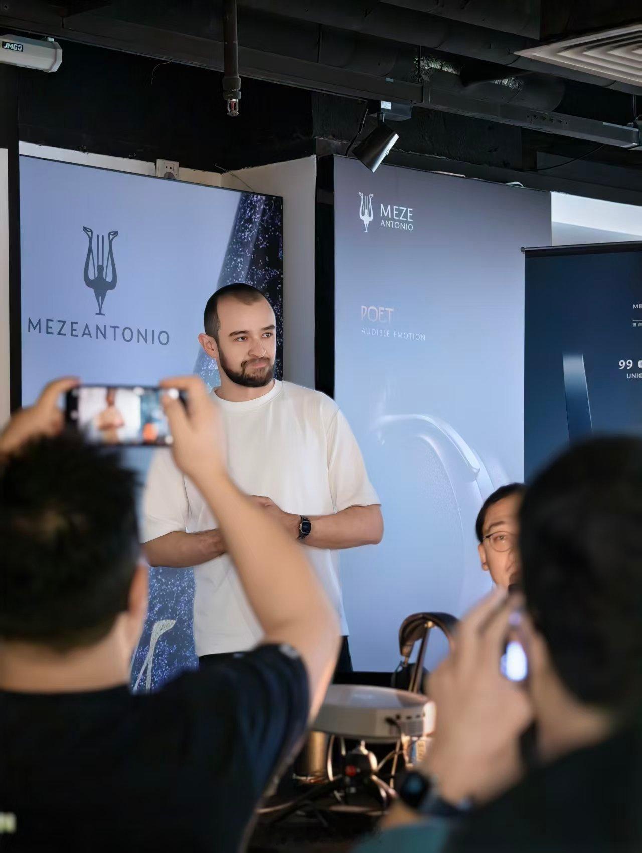 跟外国蜀黍相比，我更喜欢这只精致的「妹子」耳机发烧友