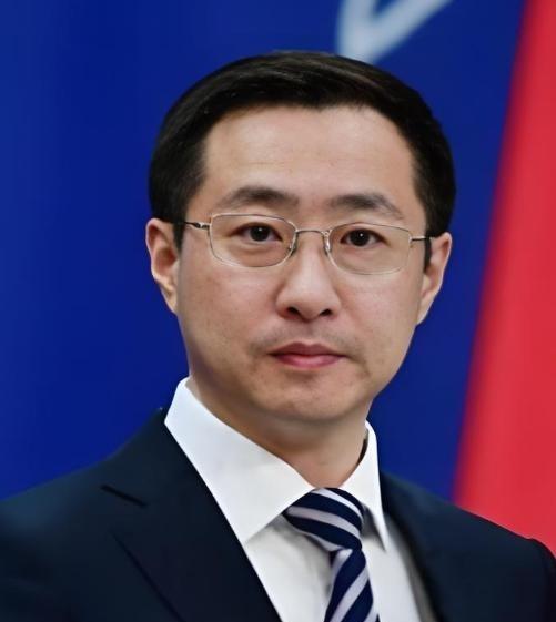 这一回中国可真要杀鸡给猴看了。中国实在忍无可忍，终于要杀鸡给猴看了，谁是这只鸡？