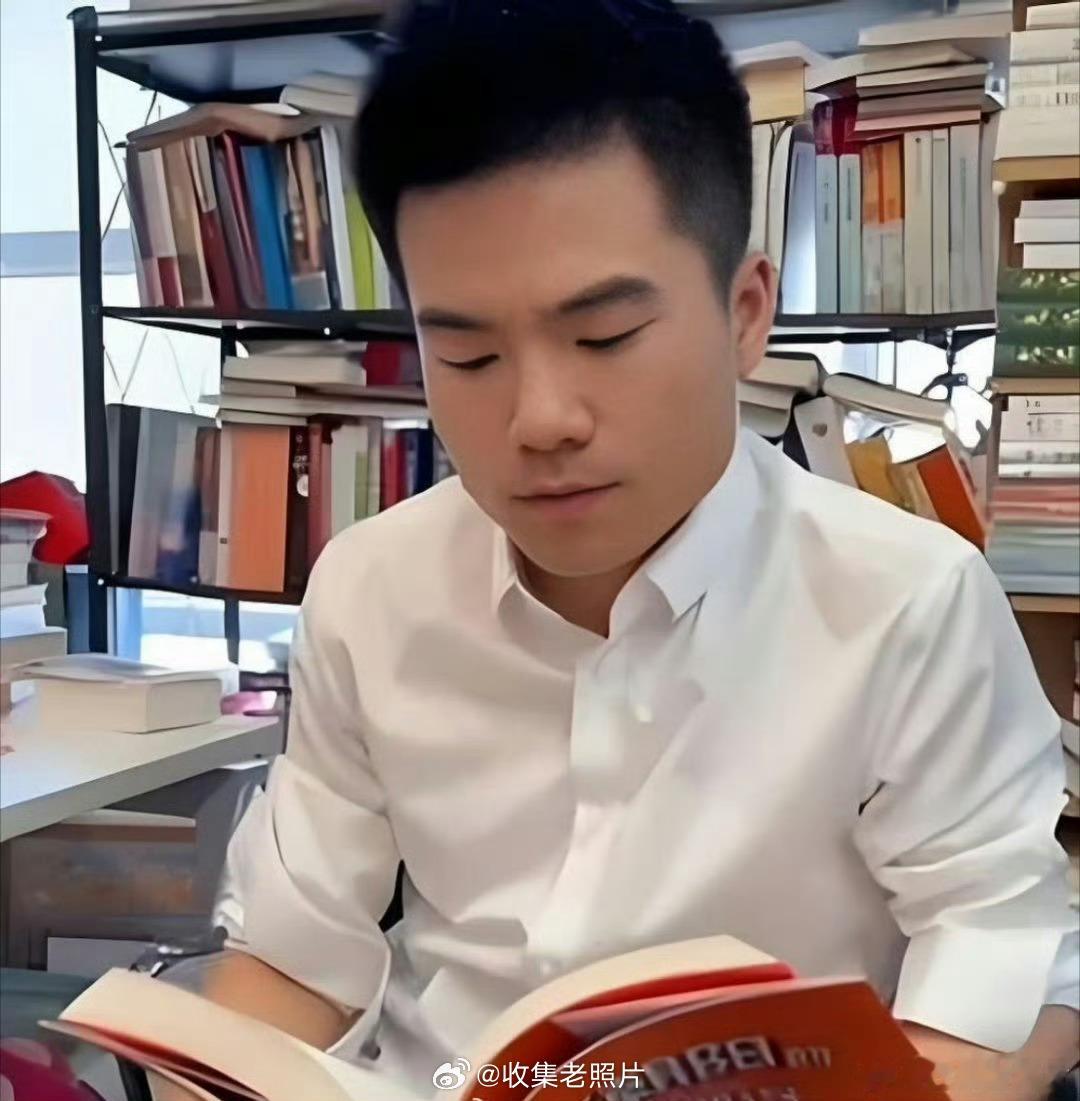 董宇辉看500遍大话西游是什么概念 马云说：真正读书的人，不会在镜头前看书，不会