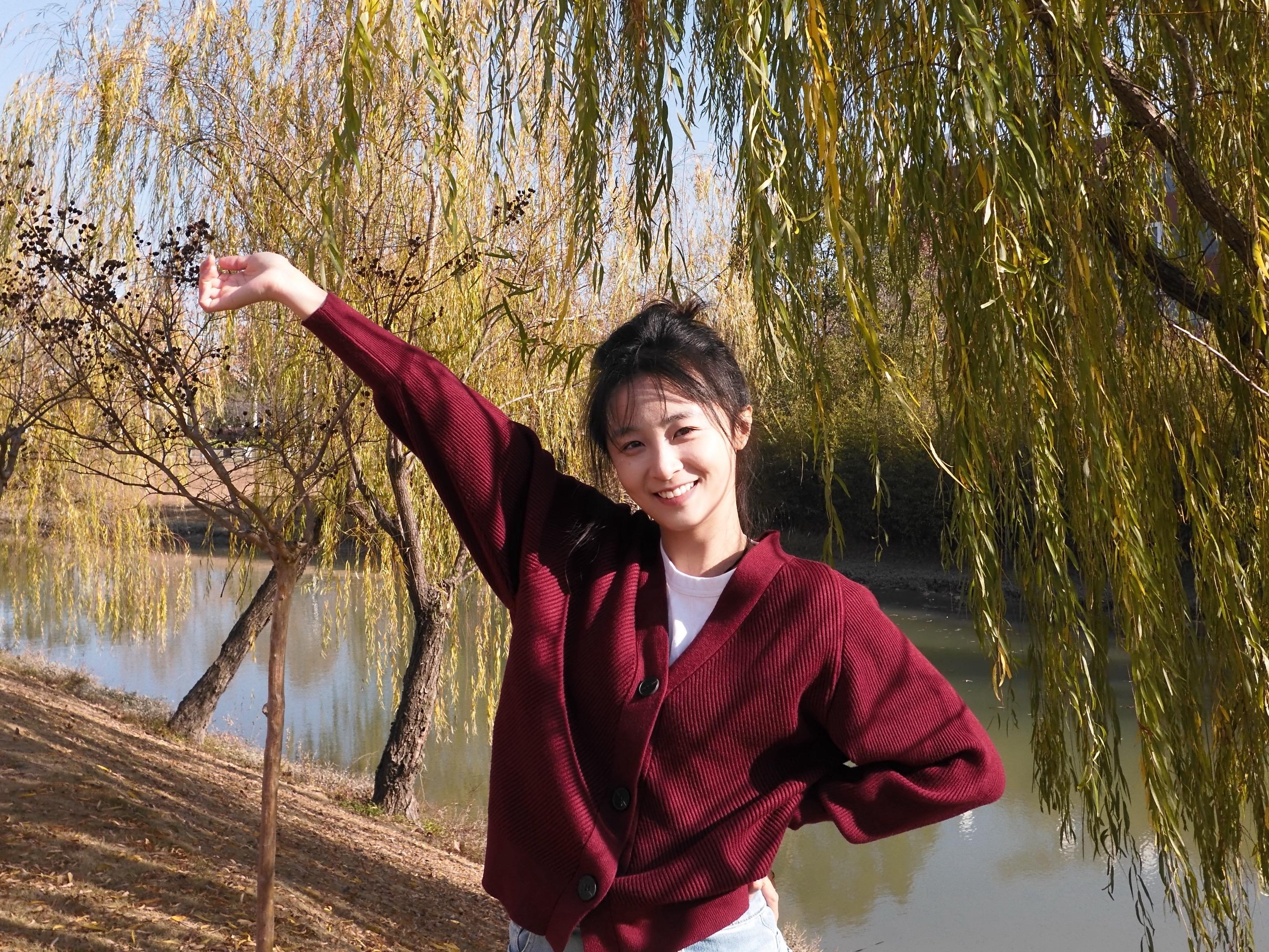 不知心飘向谁家。