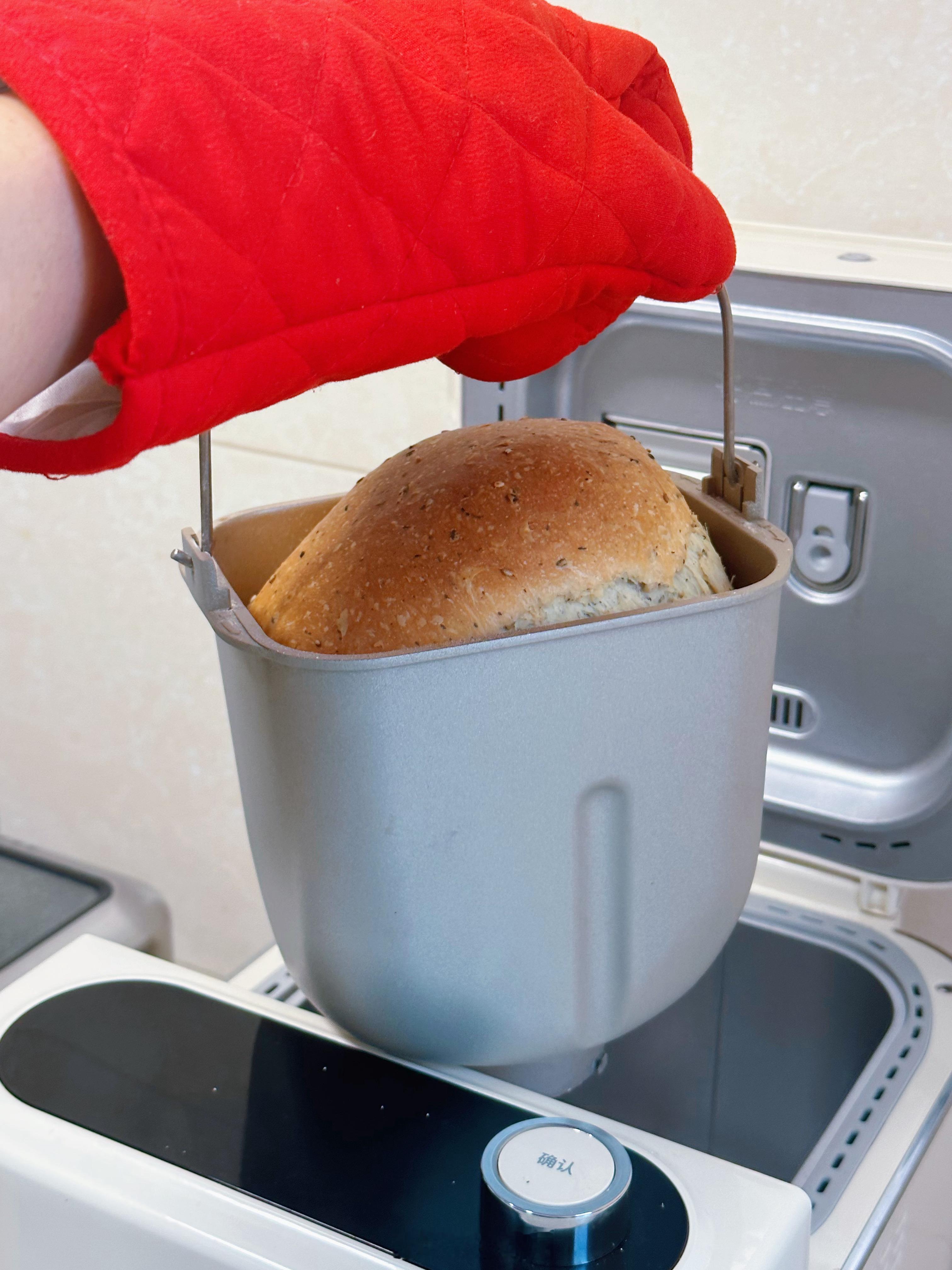 #小学生早餐# 前一晚腌几块儿鸡小胸，腌制：料酒，姜粉，生抽，老抽，蚝油，黑胡椒