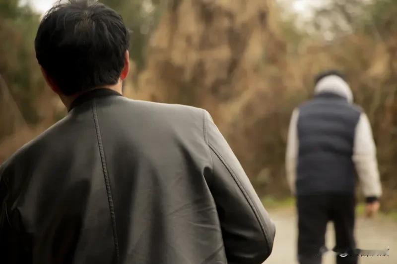 为了钱，亲兄弟反目的狗血剧情真的比八点档连续剧还离谱。
之前刷到豆二两和二顺子这