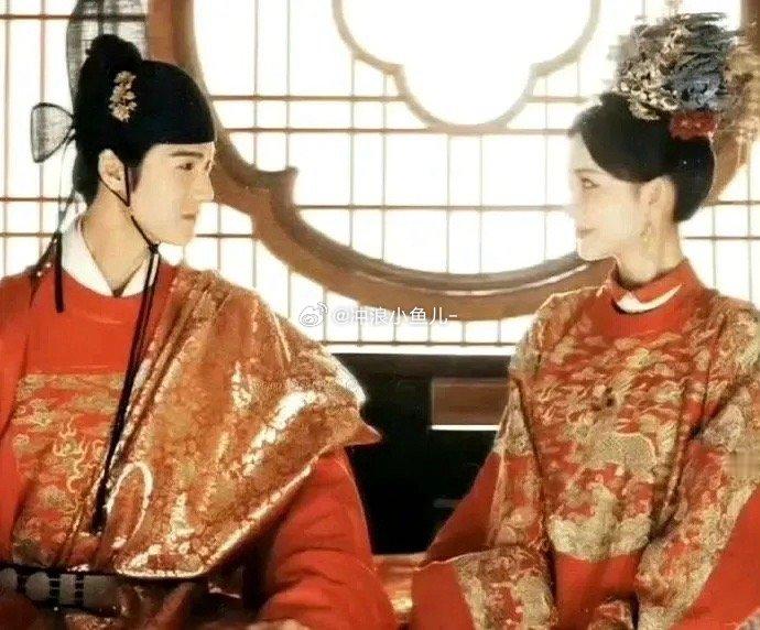 我的天呐，《九重紫》墨墨和昭昭CP将大婚，超话情头都换了，cp粉比唯粉还多，那我