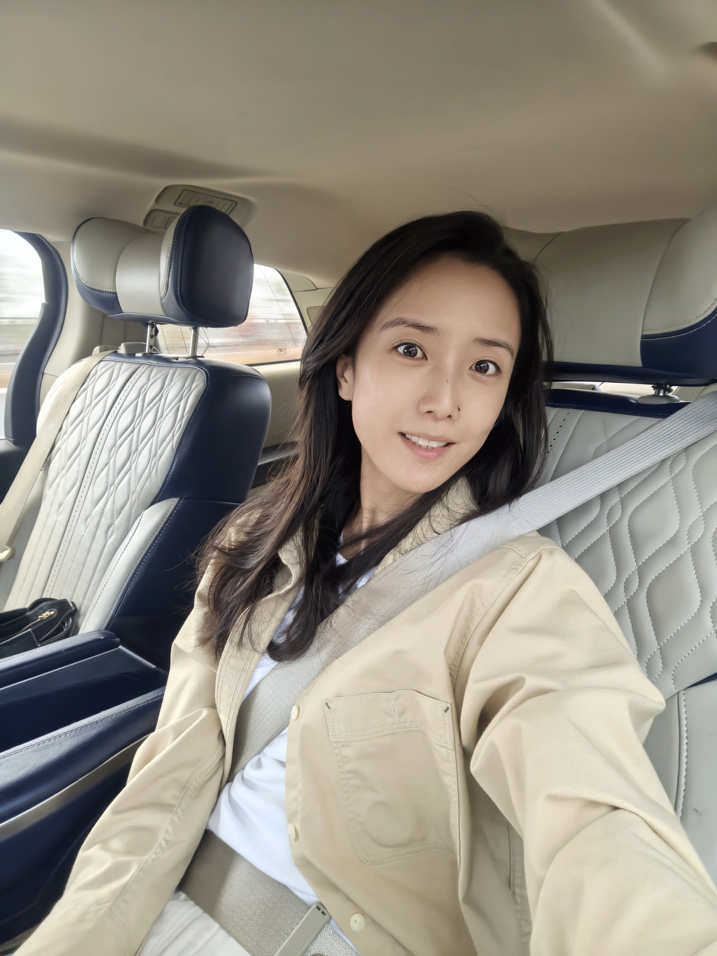 图一：哪有那么多好看女生，去掉滤镜，美颜，也没化妆，看看真实的吧[笑cry]下午