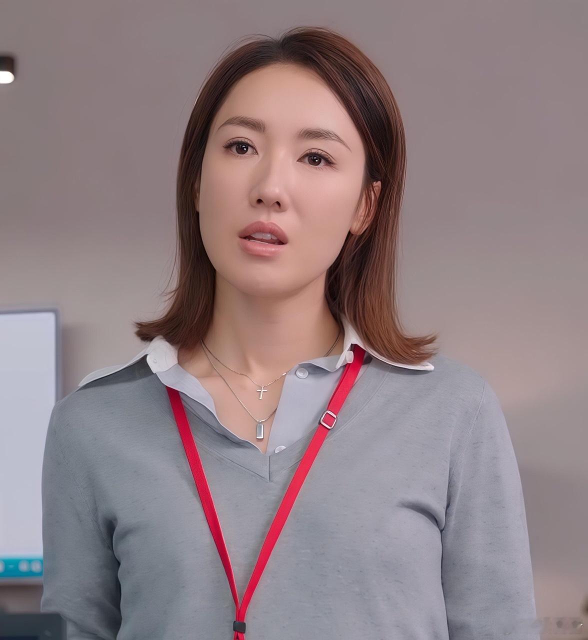 李施嬅再见爱人你好张家妍 她演张家妍的状态超棒！太让人喜欢了！ ​​​