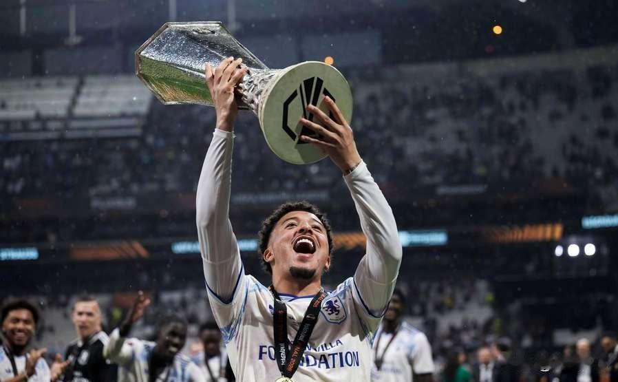 【自由球员】据俄体育媒体Championat及俄媒转述，26岁桑乔团队主动把人推