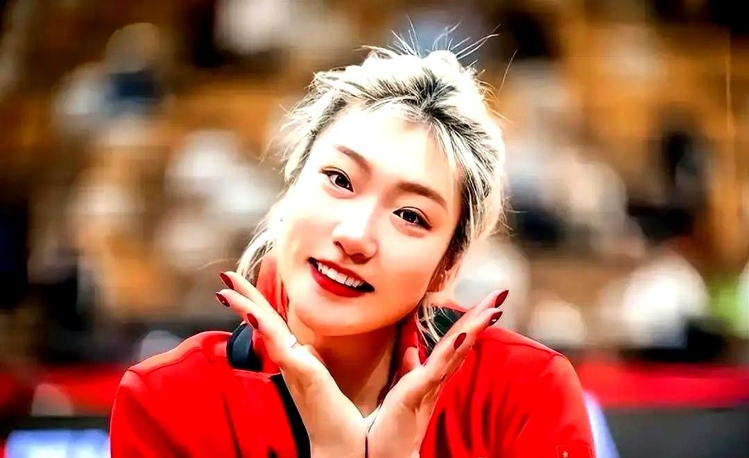 哎，李梦这事儿，真是听着都替她心疼。
放弃WCBA的高薪，满心欢喜要去土耳其闯，