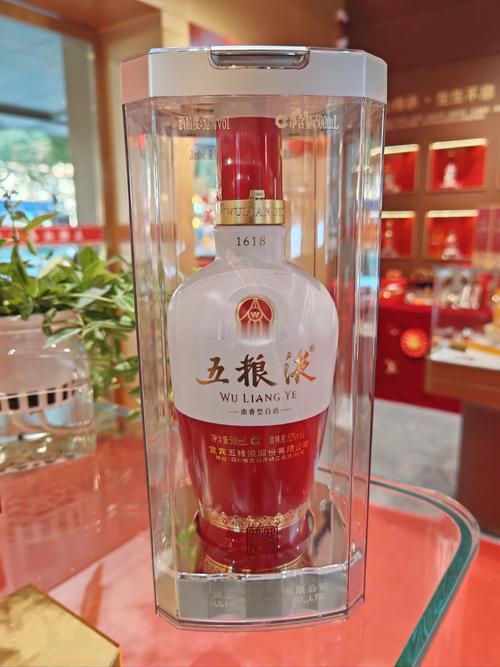 五粮液五粮液2025年报分析一、核心指标2025年五粮液实现营业总收入405.2