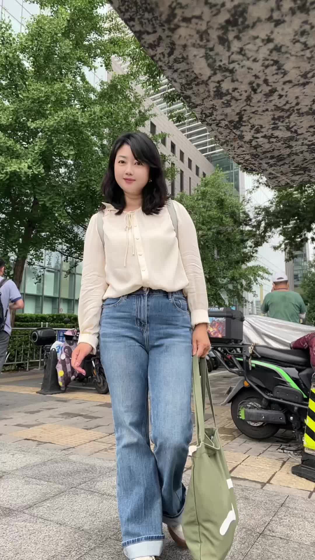 我本想这星期去找你的，那曾想又要加班