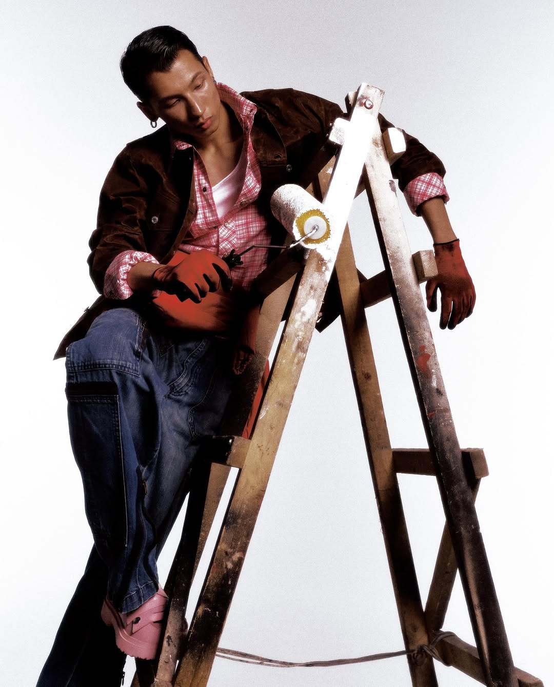 VOGUE Man  May  2026 VOGUE Man 五月刊的一组时装专