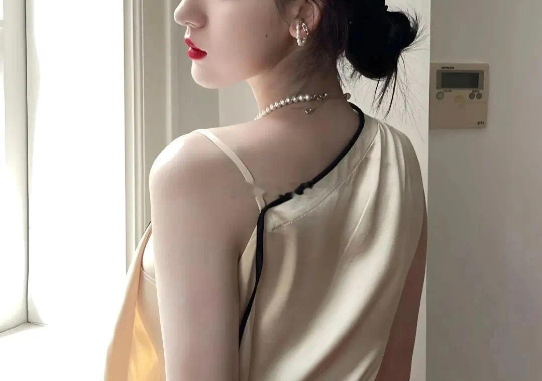 现货白银持续暴拉，刷新纪录高位至83美元上方 国际现货白银周一开盘突破80美元/