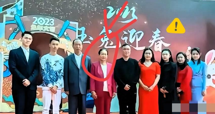 我发现一个问题，不知道你们发现没？
明家一窝端，主犯明学昌自杀，可偏偏他老婆李晓