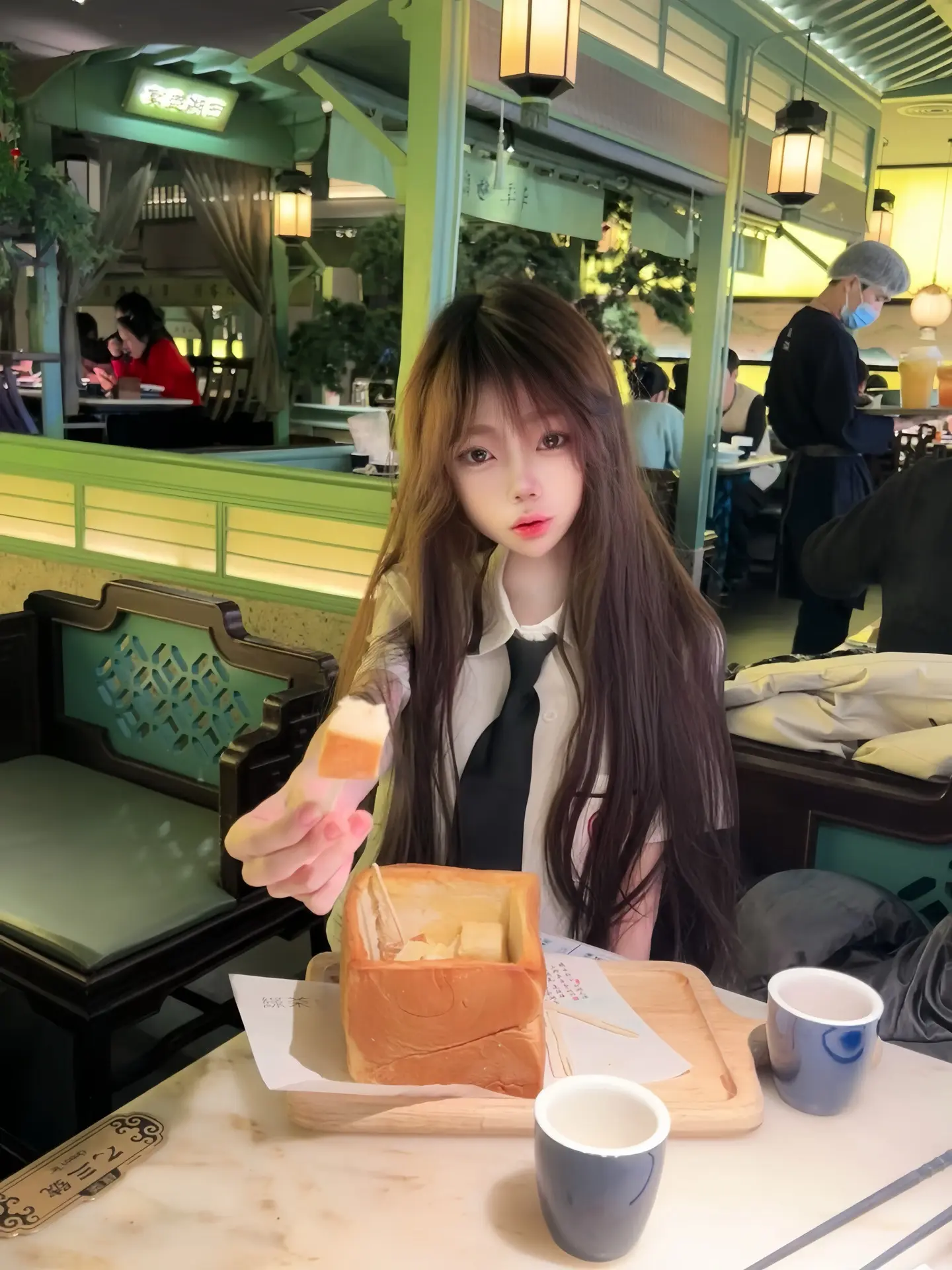 这就是约会吗  哈基只……你这家伙