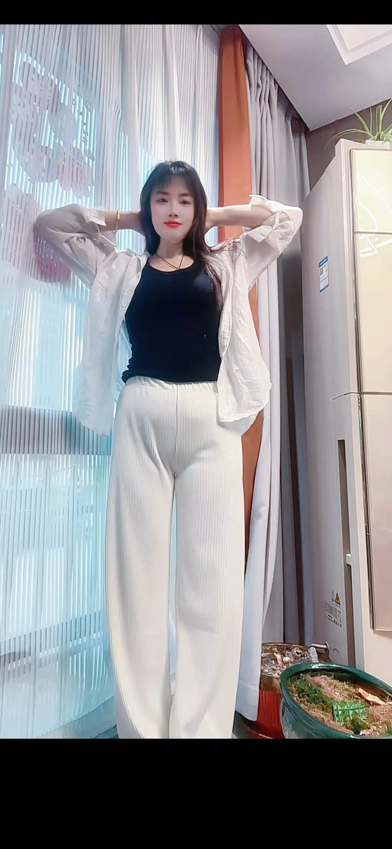 天王来了也喜欢白色裤子，衣服，可以穿到老