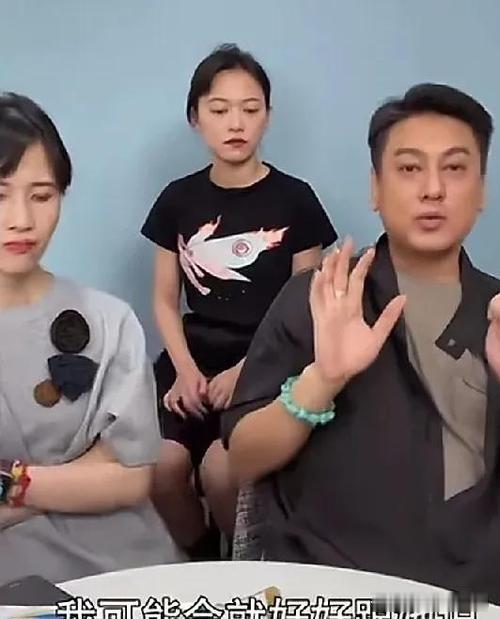 朱孝天致歉：真诚反思获理解

近日，朱孝天因不当言论引发争议。他在社交平台诚恳致