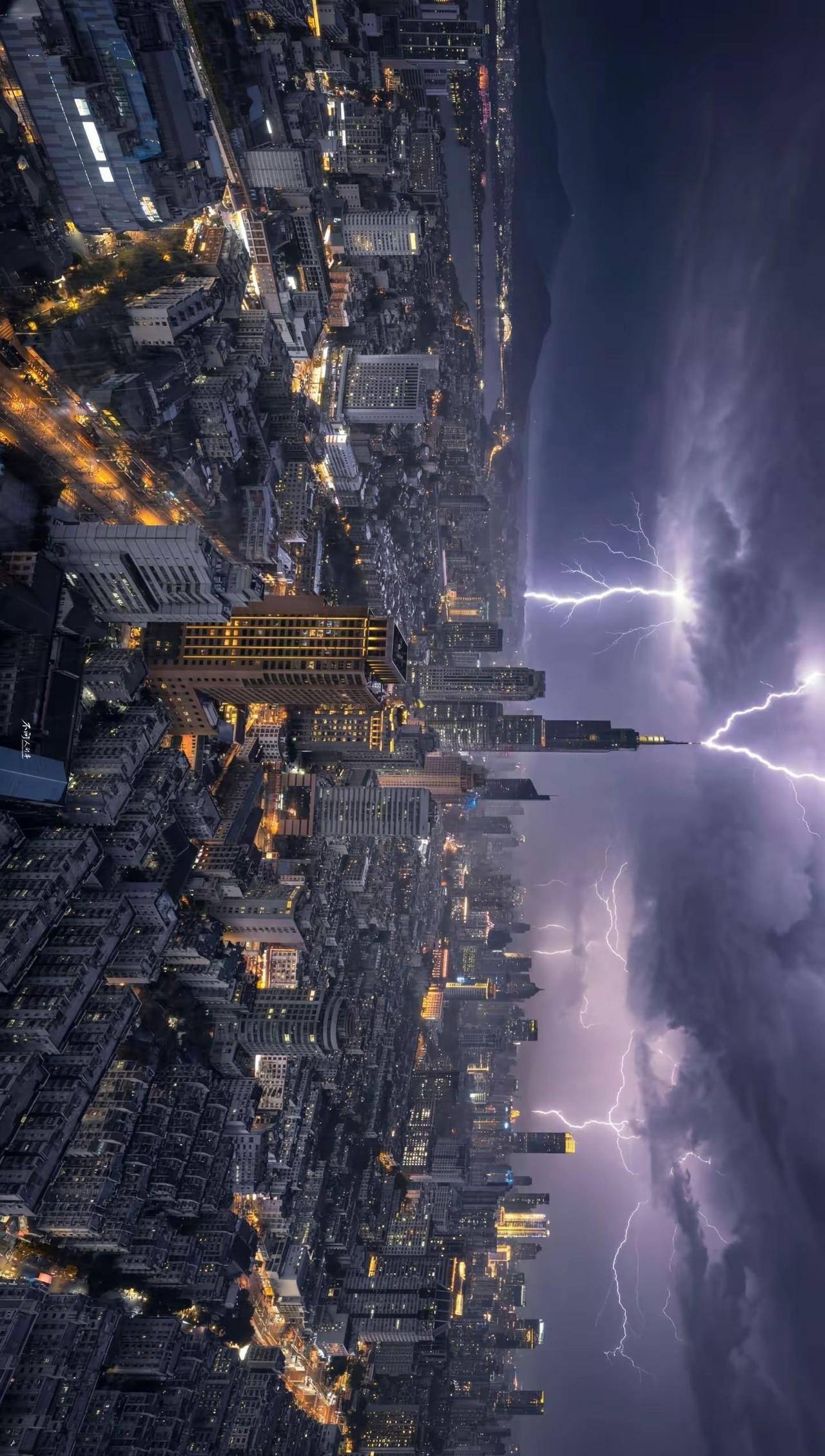 何方道友在此渡劫？！！视觉震撼 雷暴 极端天气 地标建筑