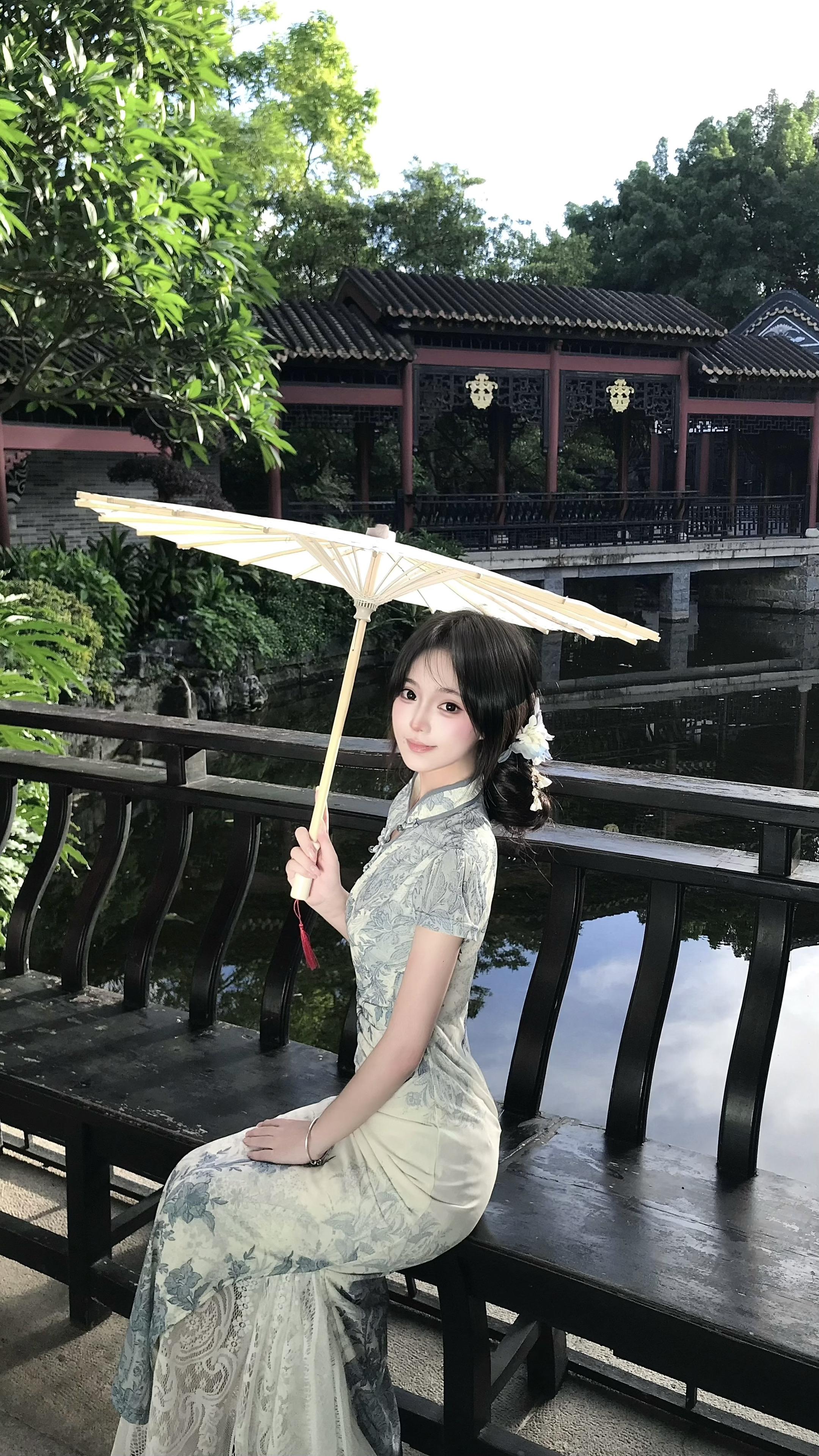 天青色等烟雨 而我在等你
