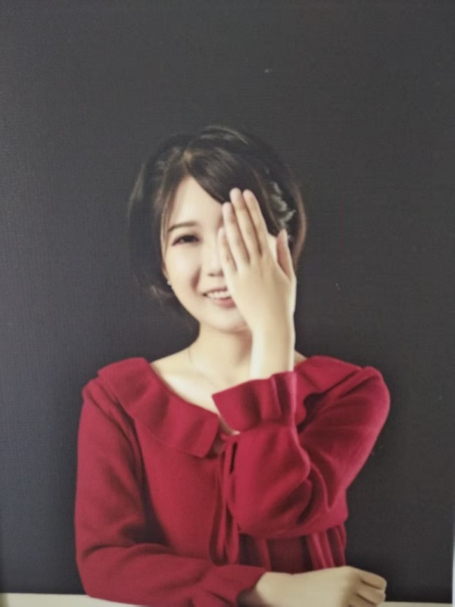 27岁女子家门口被害 母亲一夜白头：“希望更多的人记住我女儿