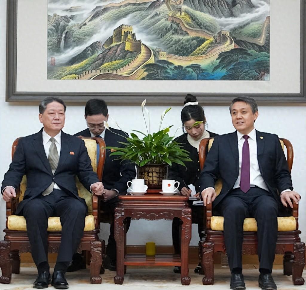 美俄谈判成功，朝鲜为自己谋后路，时隔5年，中朝恢复了一项互动
 
美俄在沙特谈判