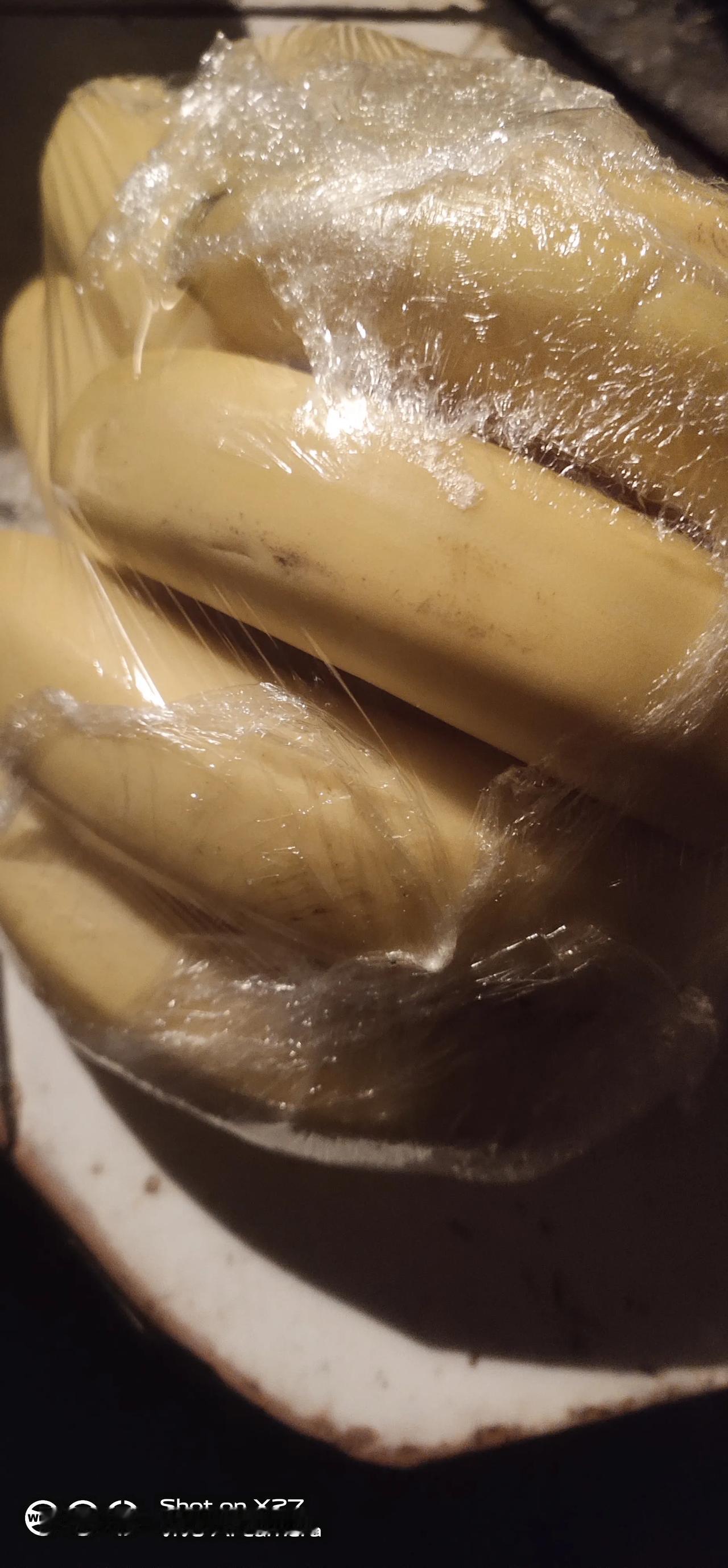 家里但凡有公婆拿来的东西，从没见过他们主动给大姑姐，每次都得我开口催着拿，有时催