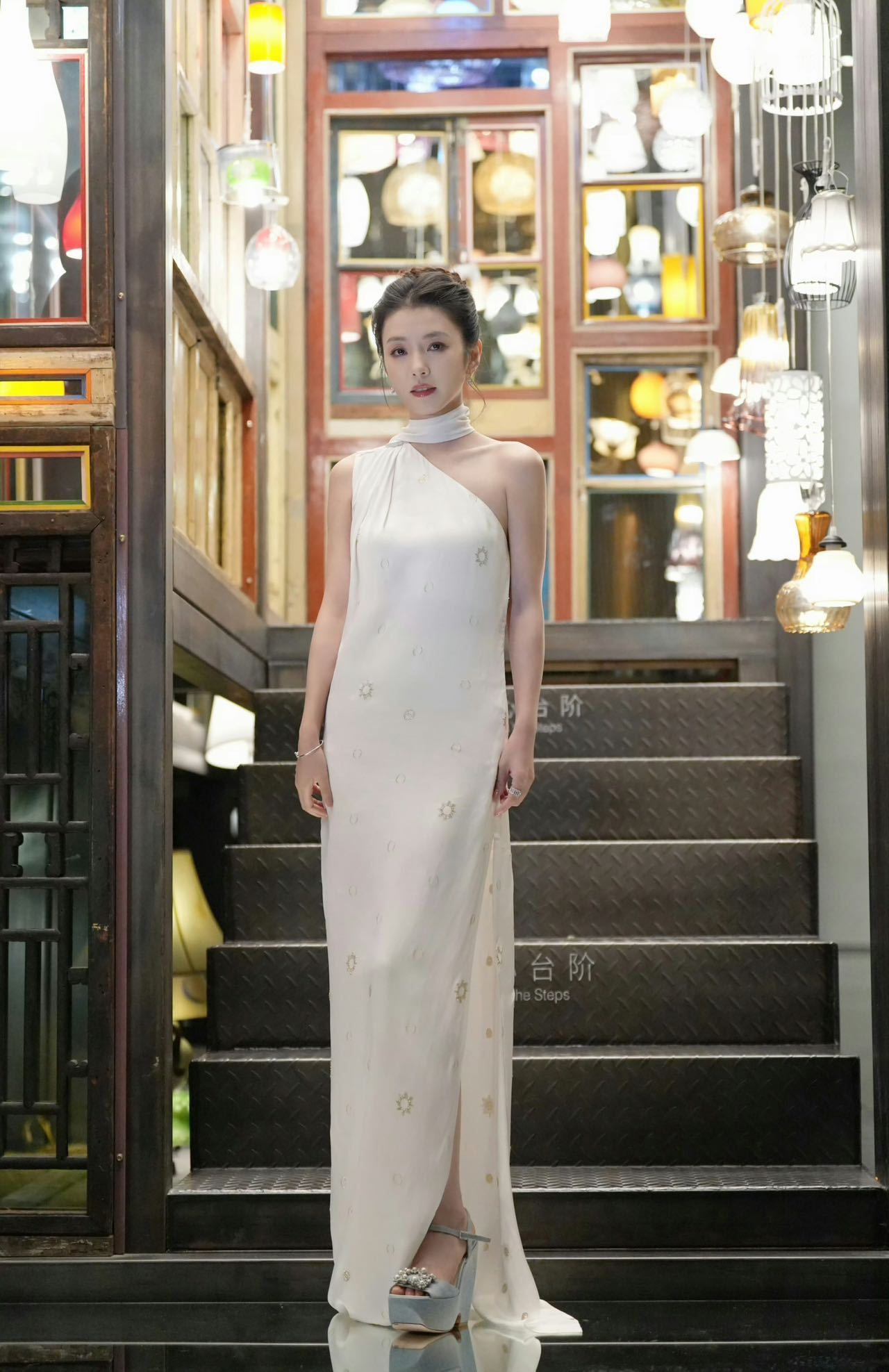 李云霄官宣微博之夜 终于等到官宣！李云霄一直都很忙，在自己的赛道上稳步深耕，默默