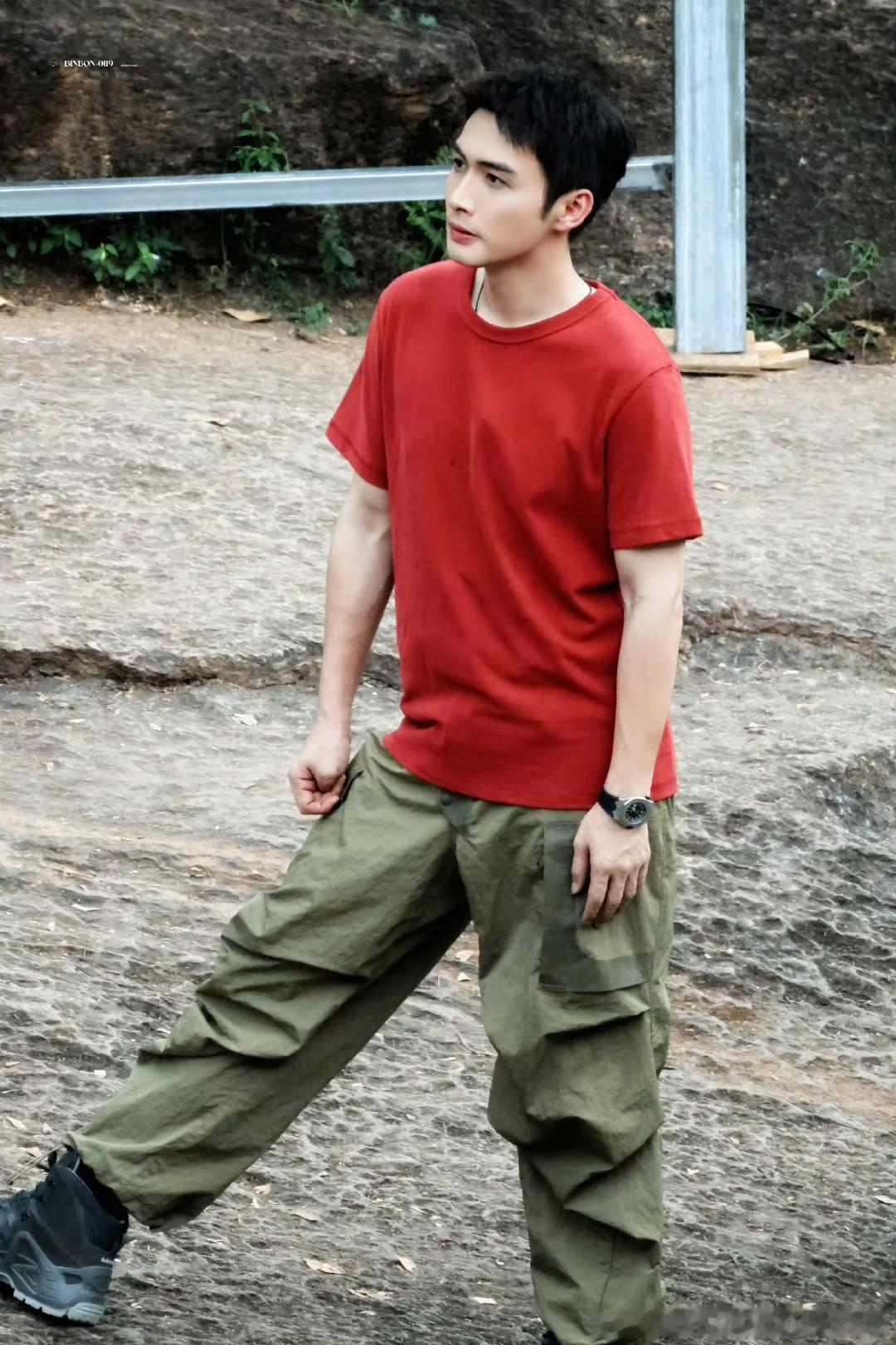 龙骨焚箱是张彬彬唯一待播剧龙骨拍的很辛苦～效果也特别好～迫不及待见到张彬彬带来的