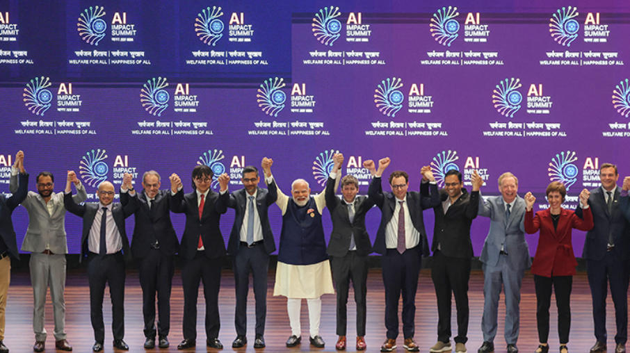 #外媒断言印度成AI时代最大输家之一#【还想比肩中国？“AI时代，印度正成为最大