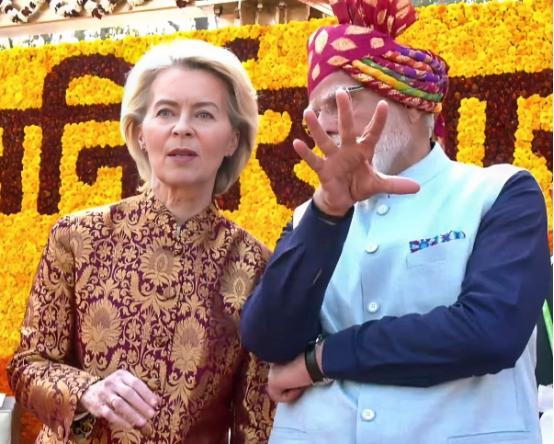 欧盟主席冯德莱恩被邀请参加印度阅兵式后反而遭到了美国多家媒体的嘲讽
 
现在美国