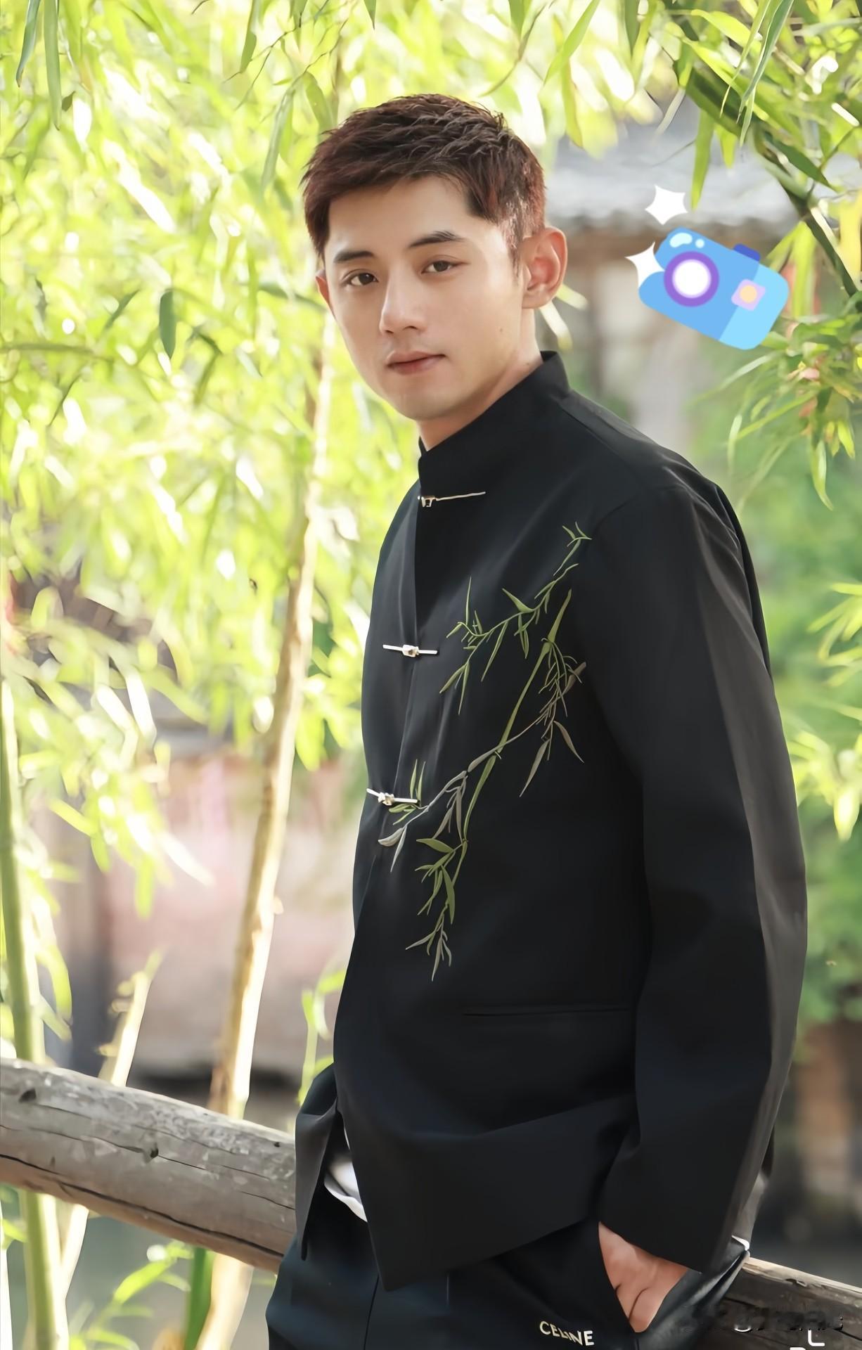 张继科被问樊振东和王楚钦
谁会赢时回答：
国乒内战哪有输的，
赢都是东方大国人！