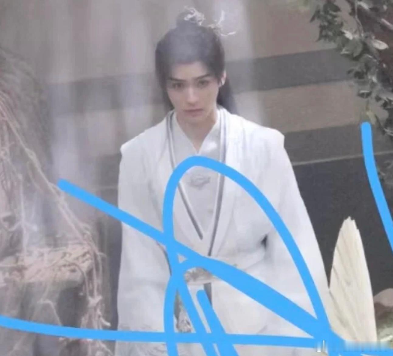 等今天的白衣苏暮雨！！ ​​​