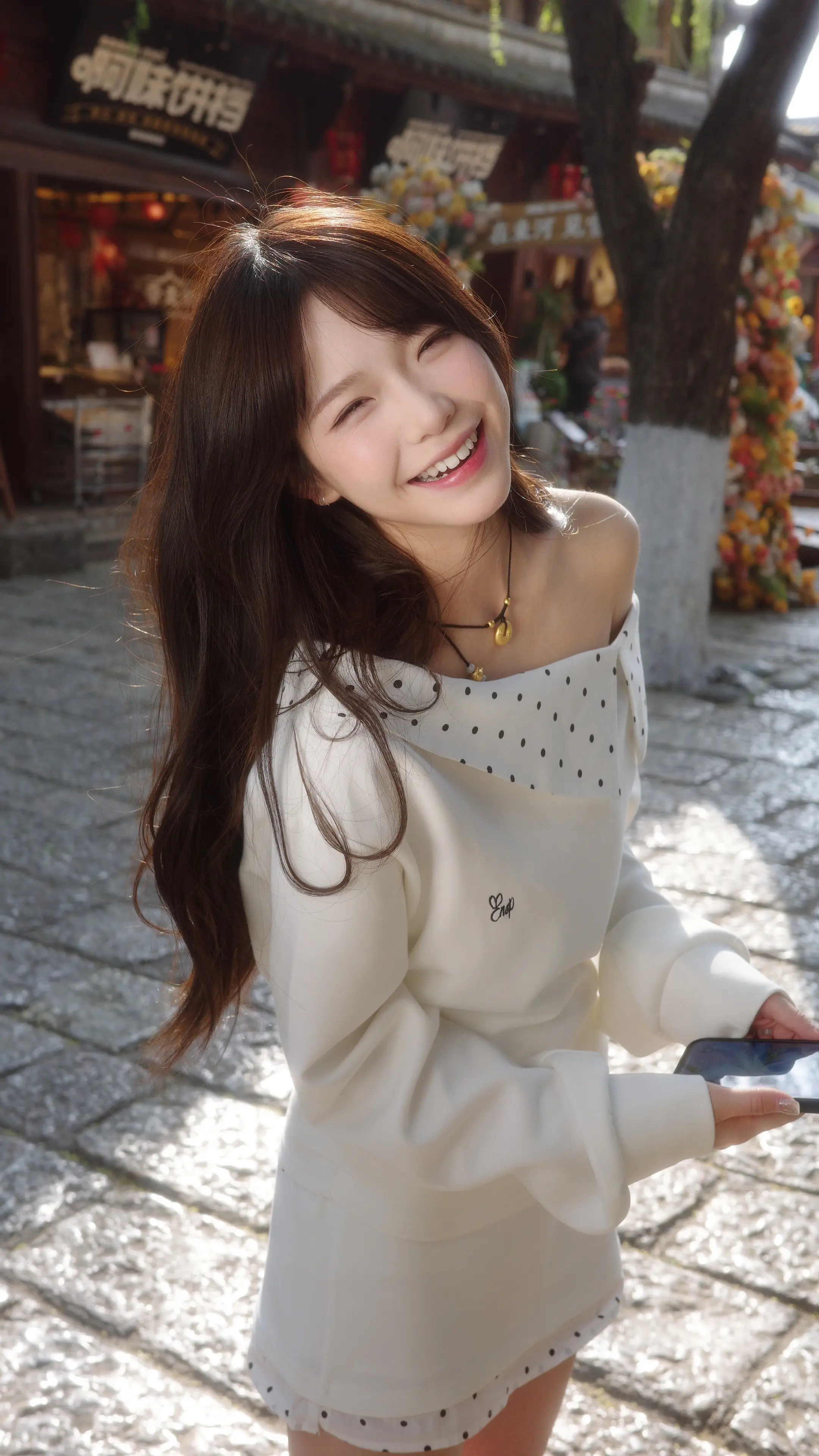 我只记得那天阳光明媚