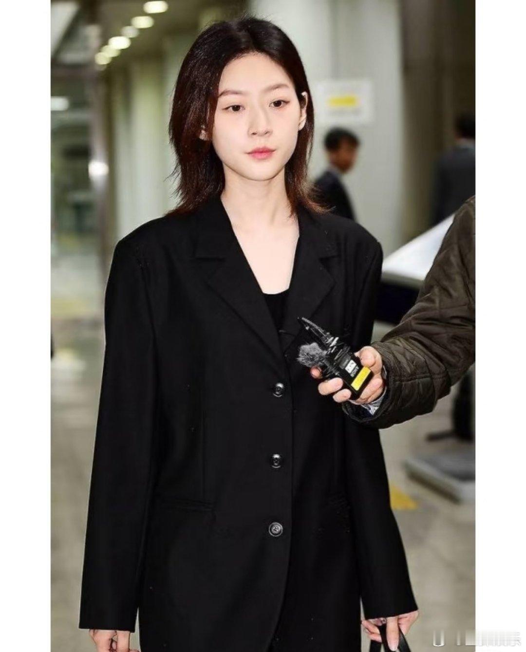 曝金赛纶家属试图自杀金赛纶家属试图自杀的新闻看得人心里发堵。一边是失去至亲的家庭