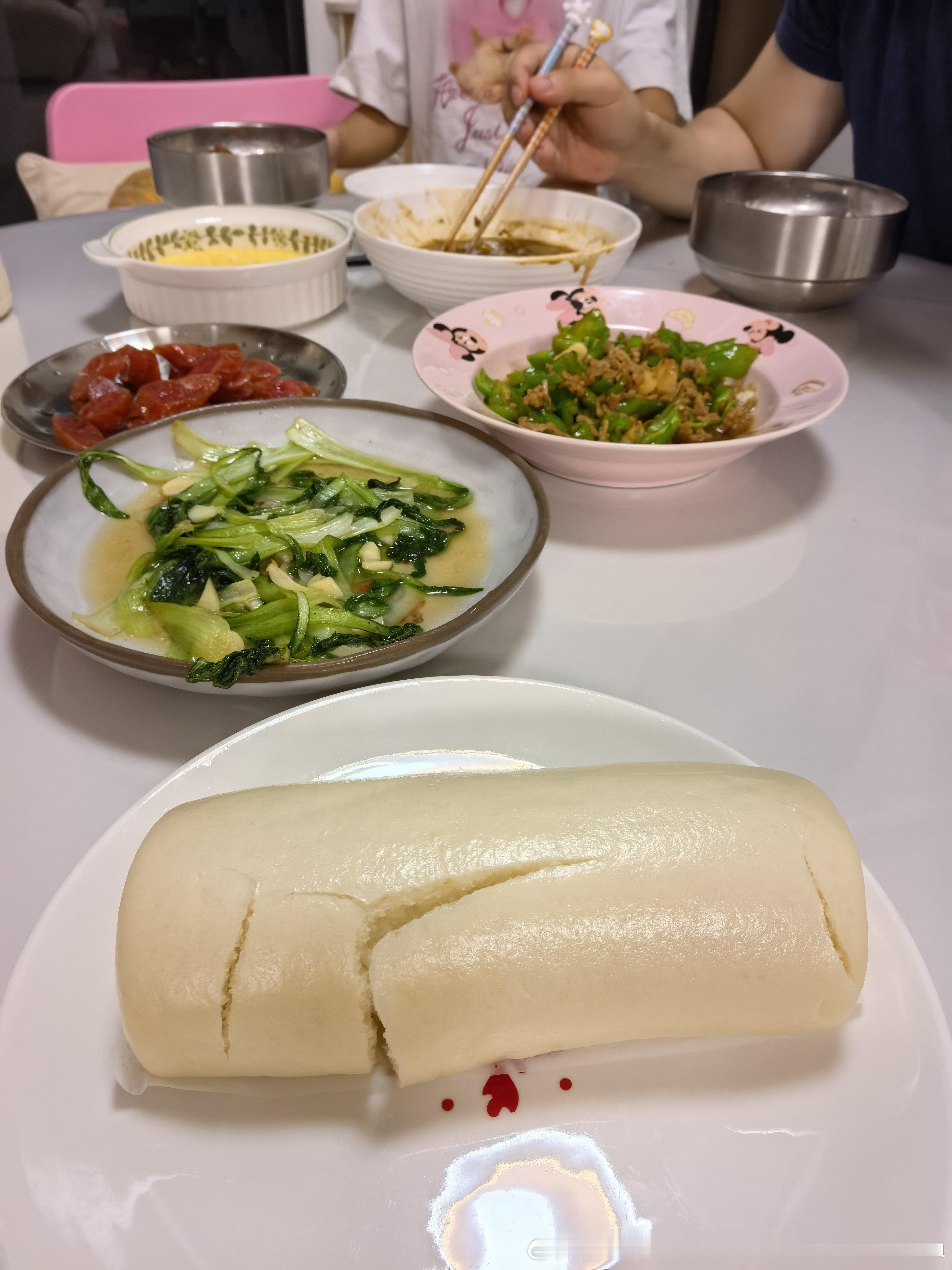 因为刷剧随便做做应付一下的晚餐[挖鼻][挖鼻][挖鼻]晚餐 ​​​