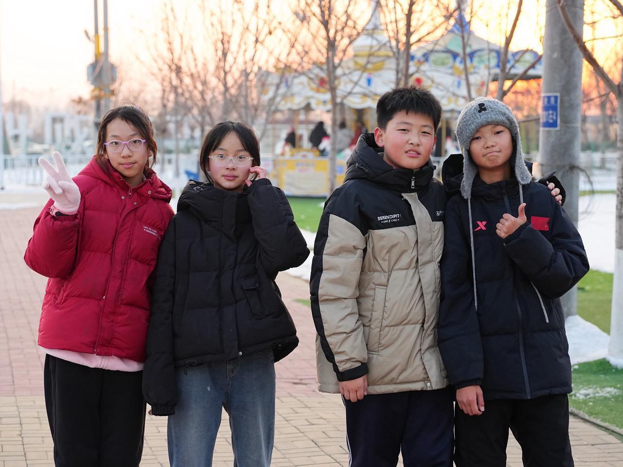 我喜欢什么
喜欢看你们快乐
喜欢记录你们的成长
喜欢活灵活现栩栩如生的笑声
喜欢